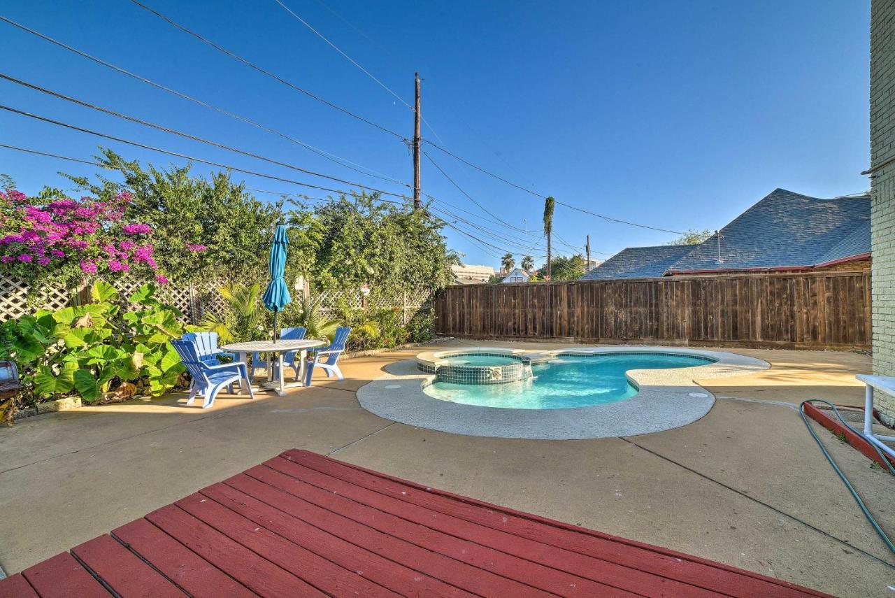 Corpus Christi Home With Pool And Hot Tub Walk To Bay Exterior photo